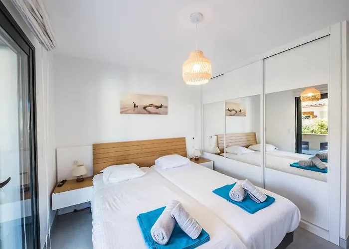 Petra D'oro - Rondinara Holiday home *